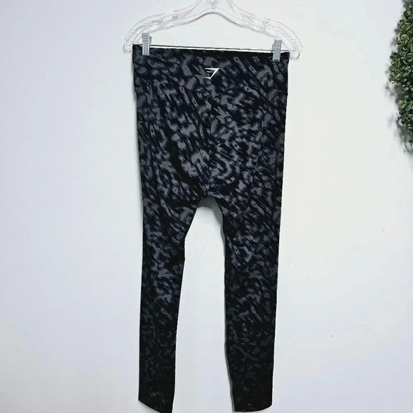 GymShark grey print leggings m/l - Picture 3 of 9